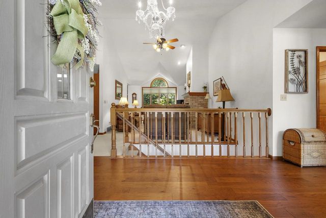 106 WULGAERT WAY, Combined Locks, WI 54113