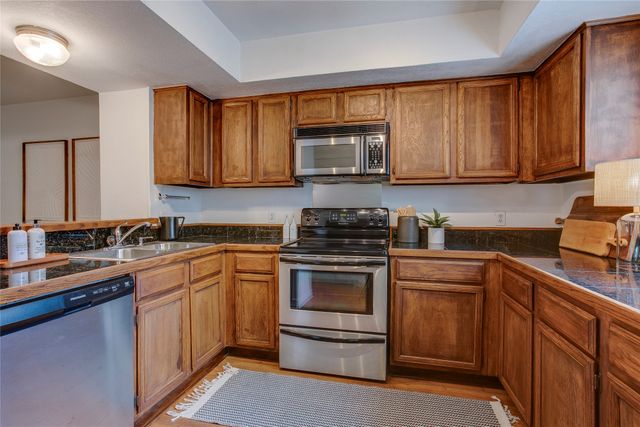 714 W Canty Street, Dallas, TX 75208