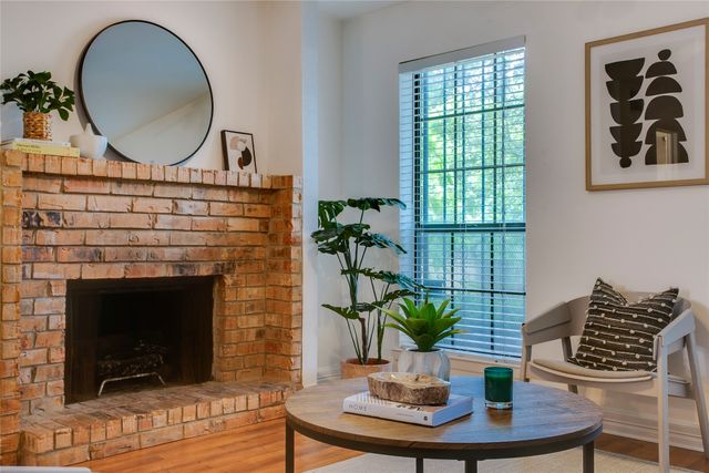 714 W Canty Street, Dallas, TX 75208
