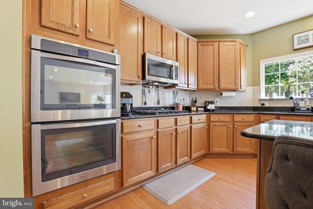 36 BISMARK DR, Stafford, VA 22554