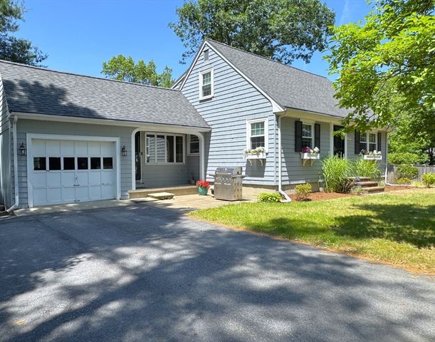 291 Chemung St, Stoughton, MA 02072