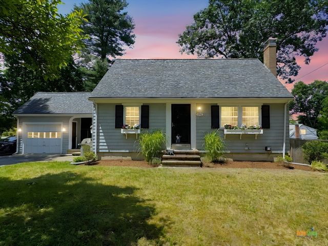 291 Chemung St, Stoughton, MA 02072