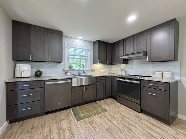 291 Chemung St, Stoughton, MA 02072
