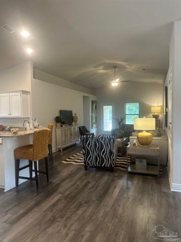 5327 Hidden Pines Cir, Milton, FL 32583