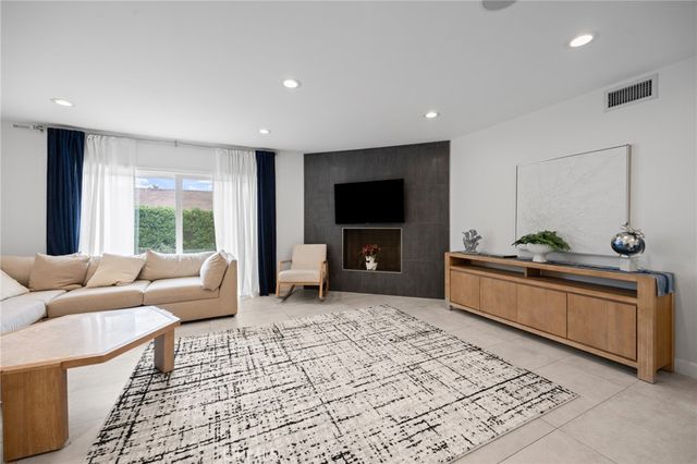7844 Allott, Panorama City, CA 91402