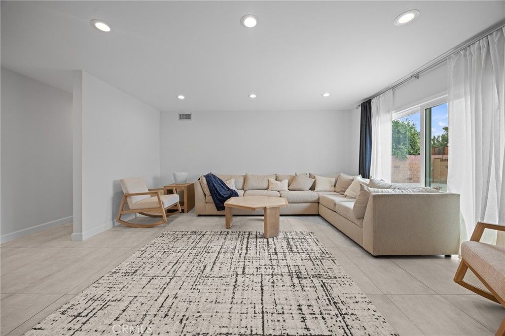 Image 16 of property listing at 7844 Allott, Panorama City, CA 91402