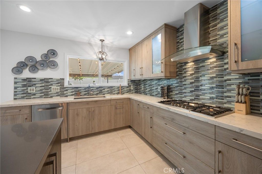 Image 19 of property listing at 7844 Allott, Panorama City, CA 91402