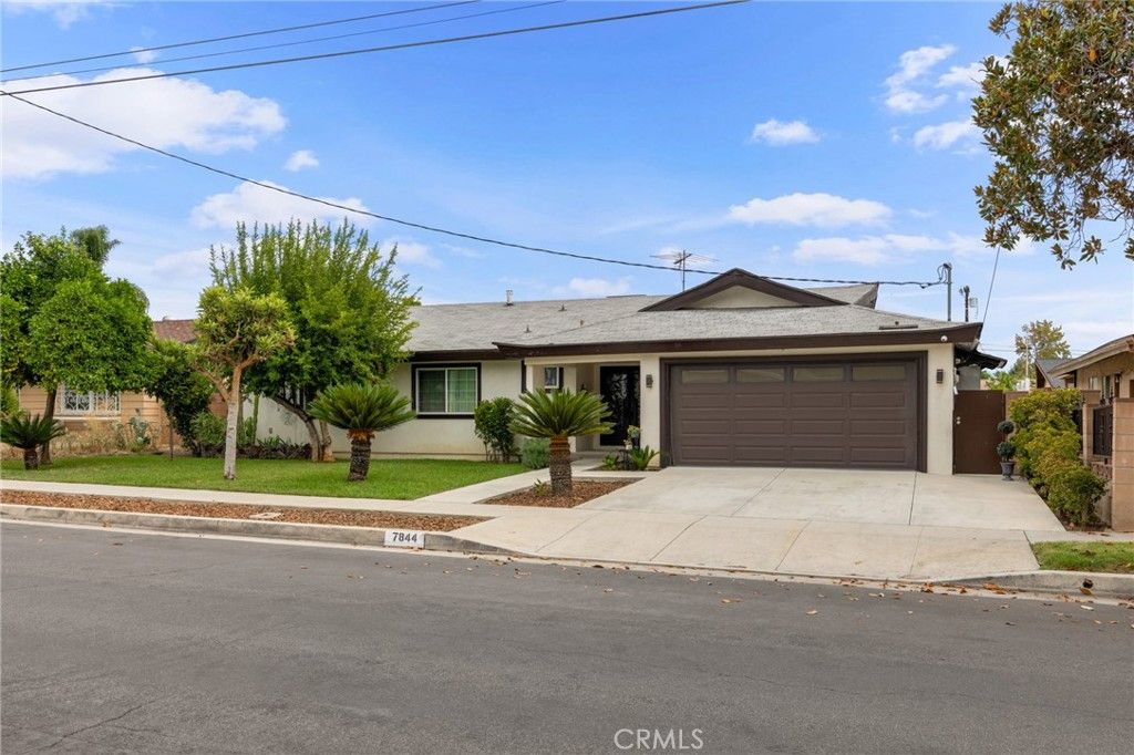 Image 2 of property listing at 7844 Allott, Panorama City, CA 91402