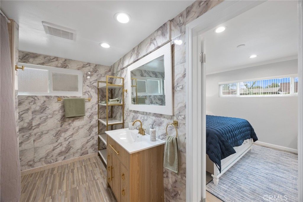 Image 32 of property listing at 7844 Allott, Panorama City, CA 91402