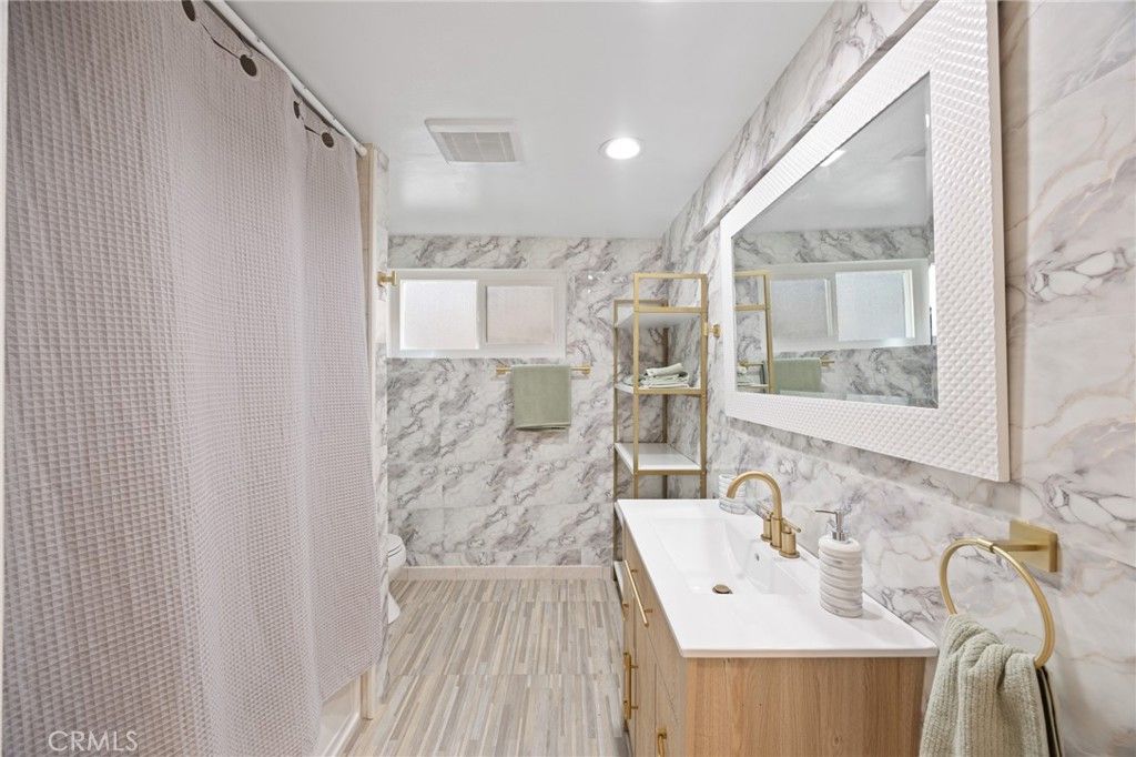 Image 33 of property listing at 7844 Allott, Panorama City, CA 91402