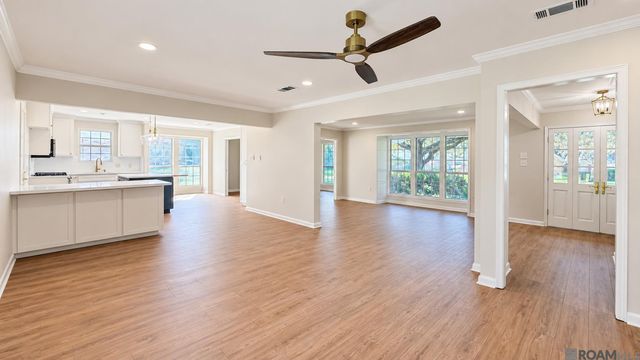 10443 E Grandeur Dr, Baton Rouge, LA 70815