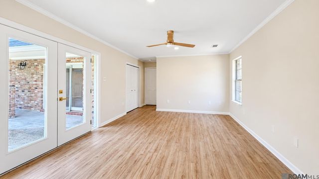 10443 E Grandeur Dr, Baton Rouge, LA 70815