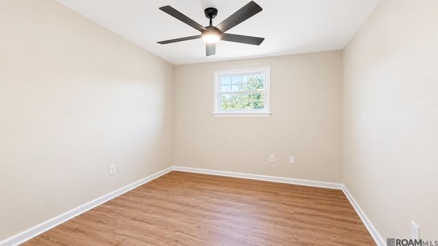 10443 E Grandeur Dr, Baton Rouge, LA 70815