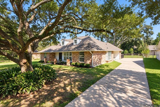 10443 E Grandeur Dr, Baton Rouge, LA 70815