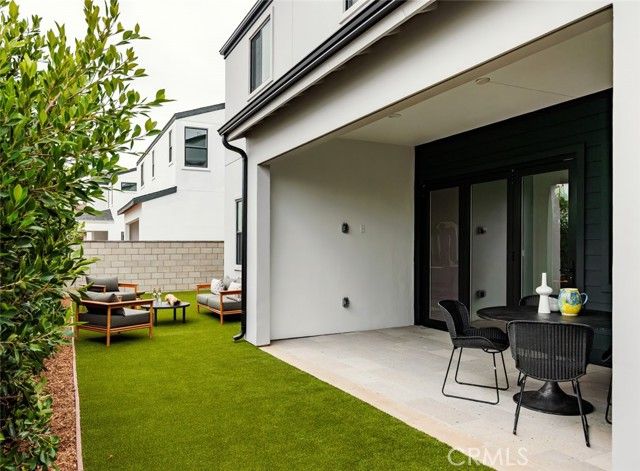 18012 Hazel Court, Fountain Valley, CA 92708