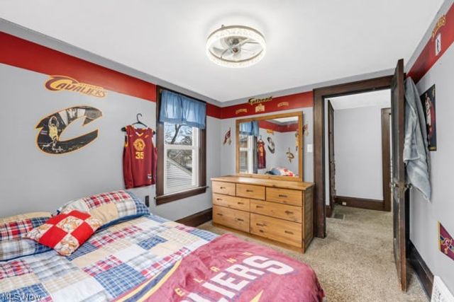 624 E Ford Avenue, Barberton, OH 44203