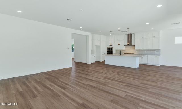 3723 E FAWN Drive, Phoenix, AZ 85042