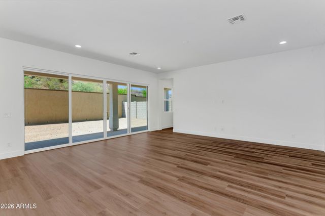 3723 E FAWN Drive, Phoenix, AZ 85042