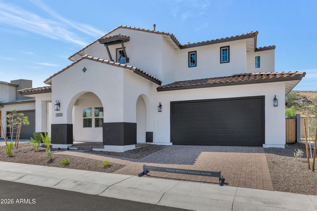 3723 E FAWN Drive, Phoenix, AZ 85042 — photo 2