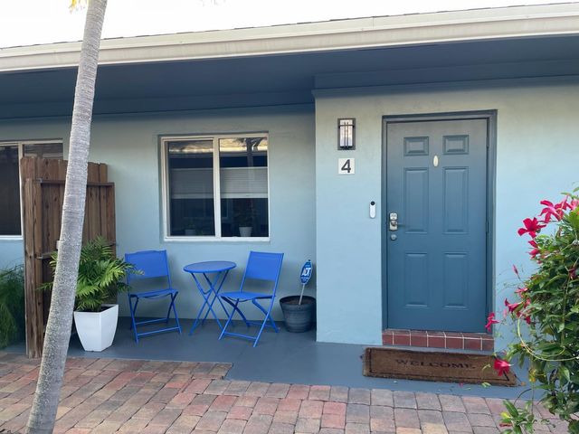 1400 NE 18TH Street 4, Fort Lauderdale, FL 33305