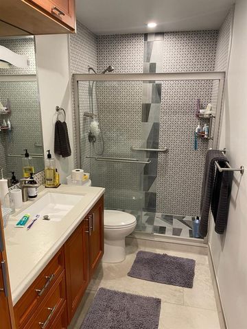 1400 NE 18TH Street 4, Fort Lauderdale, FL 33305