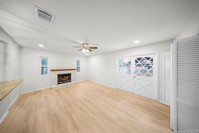 126 Cresham Dr., San Antonio, TX 78218