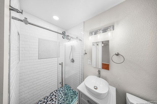 126 Cresham Dr., San Antonio, TX 78218