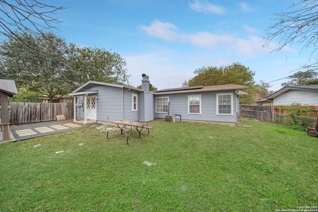 126 Cresham Dr., San Antonio, TX 78218