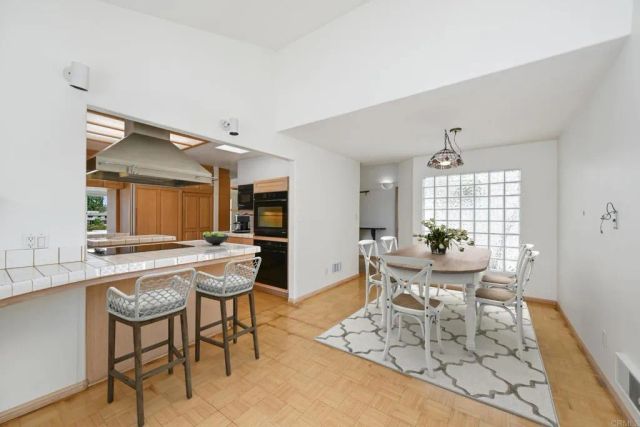 5874 Lamas Street, San Diego, CA 92122