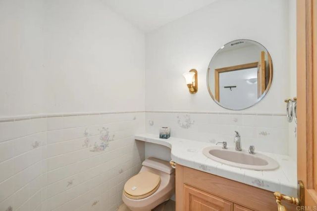 5874 Lamas Street, San Diego, CA 92122