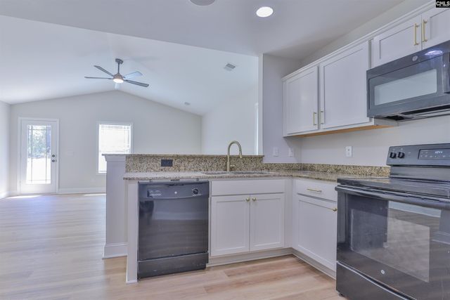 527 Calhoun Road, Swansea, SC 29160