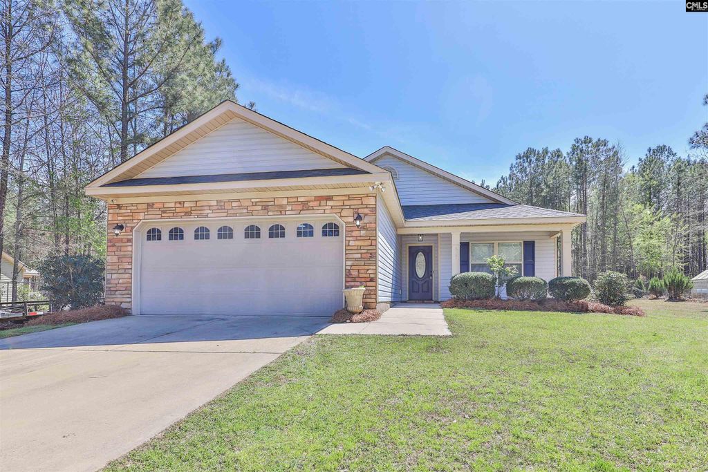 527 Calhoun Road, Swansea, SC 29160
