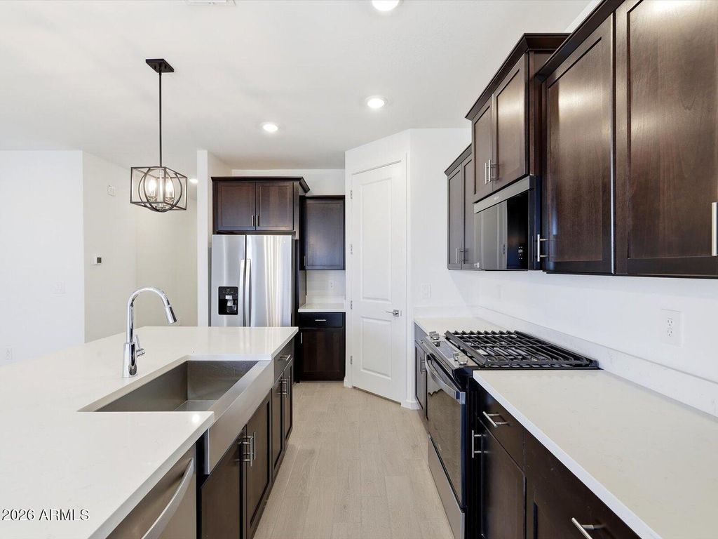 3574 N CAMDEN Drive, Florence, AZ 85132 — exterior
