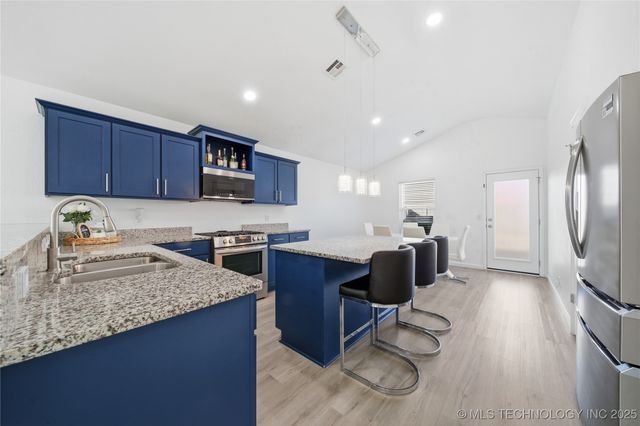 14517 E 114th Street S, Owasso, OK 74055