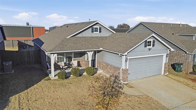 14517 E 114th Street S, Owasso, OK 74055