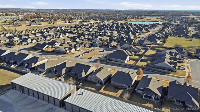 14517 E 114th Street S, Owasso, OK 74055