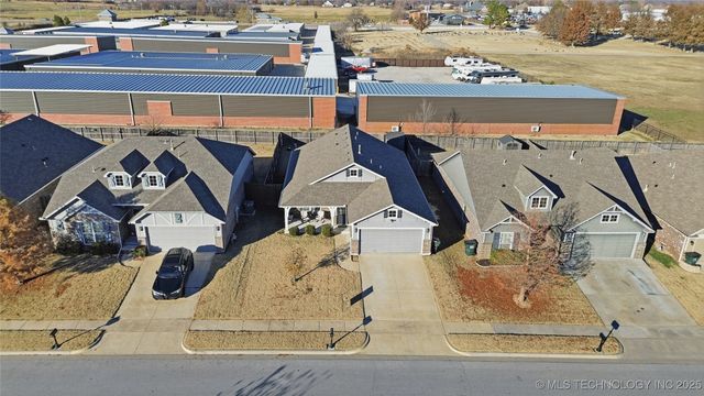 14517 E 114th Street S, Owasso, OK 74055