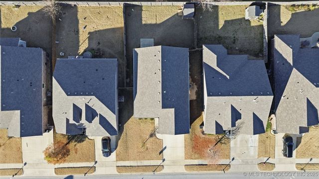 14517 E 114th Street S, Owasso, OK 74055