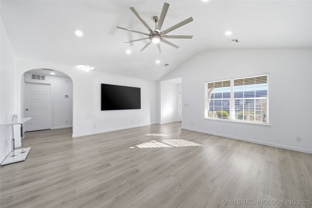 14517 E 114th Street S, Owasso, OK 74055