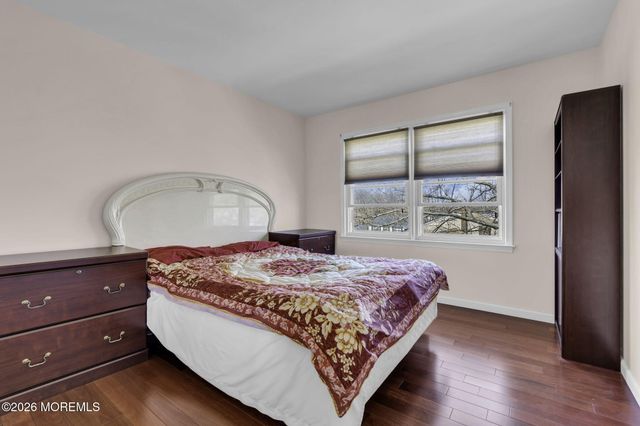 22 Ellison Avenue, Edison, NJ 08820