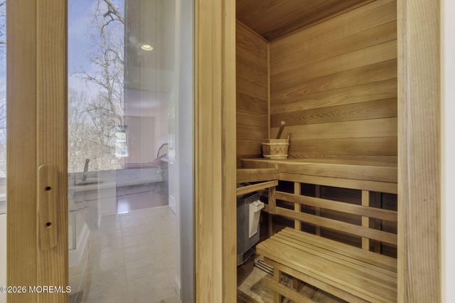 22 Ellison Avenue, Edison, NJ 08820