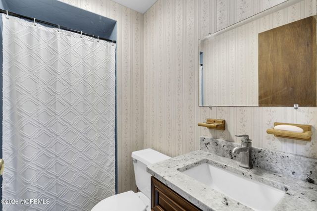 22 Ellison Avenue, Edison, NJ 08820