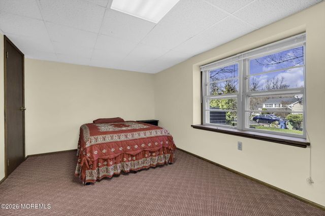 22 Ellison Avenue, Edison, NJ 08820