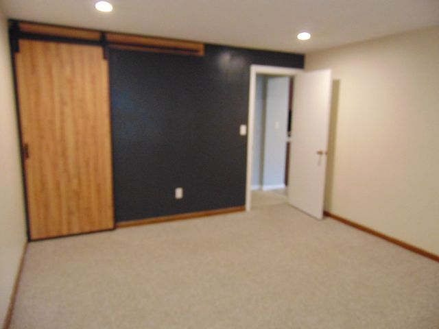 3 Hallmark Gardens 5, Burlington, MA 01803