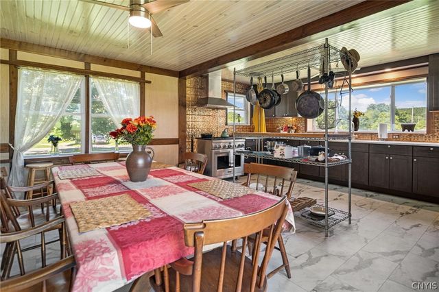 1818 Benson Road, Skaneateles, NY 13152