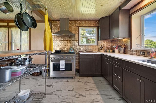 1818 Benson Road, Skaneateles, NY 13152