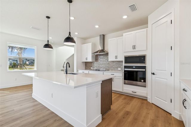 5648 SPIVEY COURT, Wesley Chapel, FL 33545