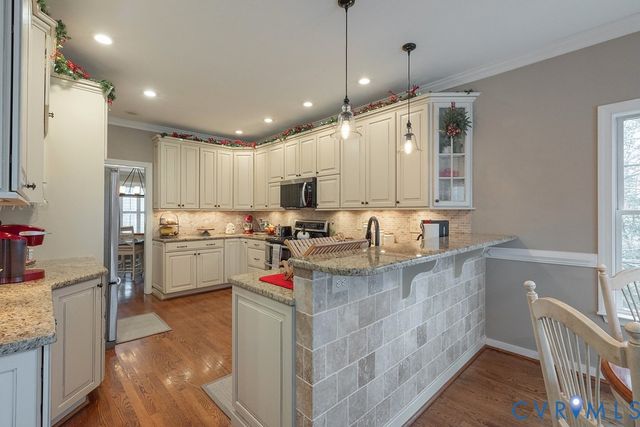 6067 Homehills Rd, Mechanicsville, VA 23111