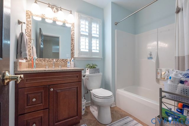 6067 Homehills Rd, Mechanicsville, VA 23111