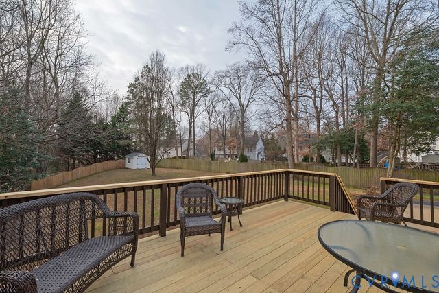 6067 Homehills Rd, Mechanicsville, VA 23111